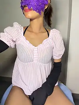 NatalAugust - nunstop squrte 4 time and pussy fingarin