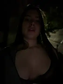 VAL_PRINCESS - playing with my pussy in public 🔥✨