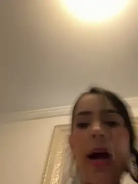 Mau_White - show my tits GLT 4 photos toppples