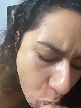 Yummi_bigclit - Chupar ele + 3 dedos no meu cuzinho 🔥