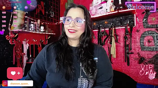 Dark_empire_BDSM - show tits