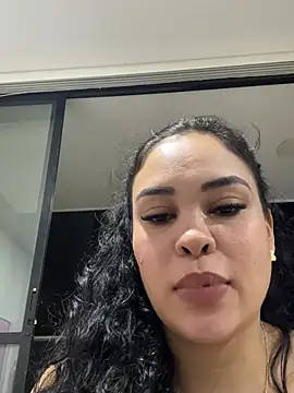 FOX_LATINA - Open ass