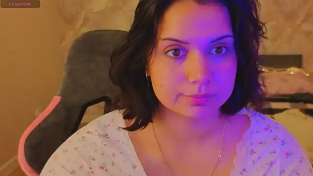VivienRoss_ - boop my nose