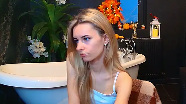RoxanneJoy - warm me up