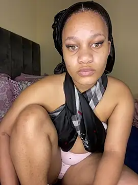 SexxyAsHellly - Finger pussy