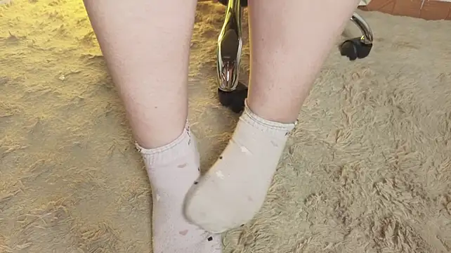 Bella_girl8p - show tits+ spit tits x 5 min