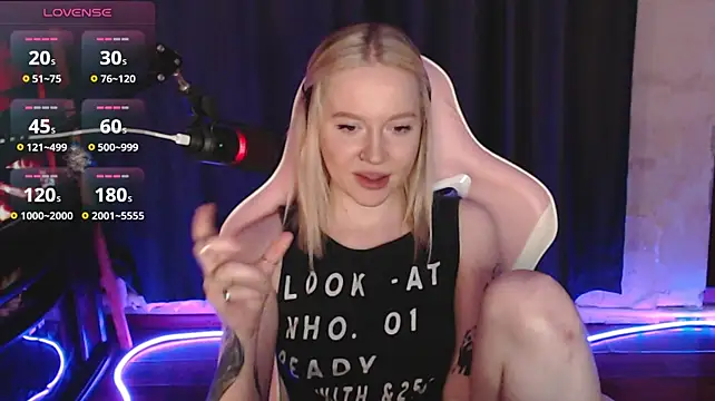 Lisa_fantasy - flash tits