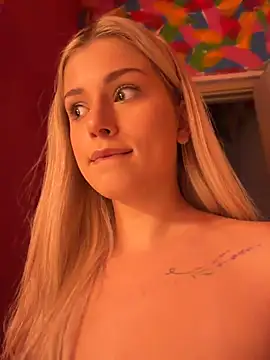 NinaVerse - squirt on your face