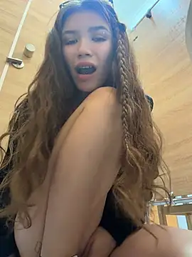 FlashTitsRoyal - PLAY WITH NIPPLES+BODY TOUR+AHEGAO