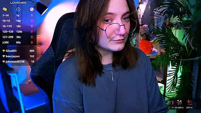 Fairy_tara - naked cum show