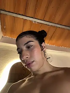 Miily_0 - Rub ass & spanks till red 😉