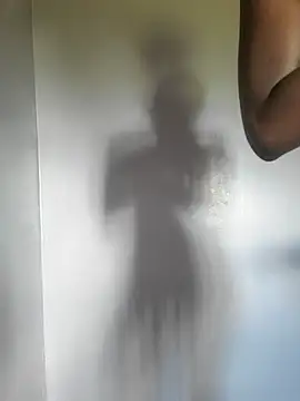 ZawadiEliana - Rub clit