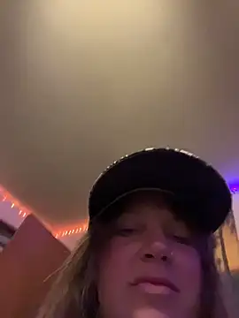 Molly_witha_chance - Put in new buttplug