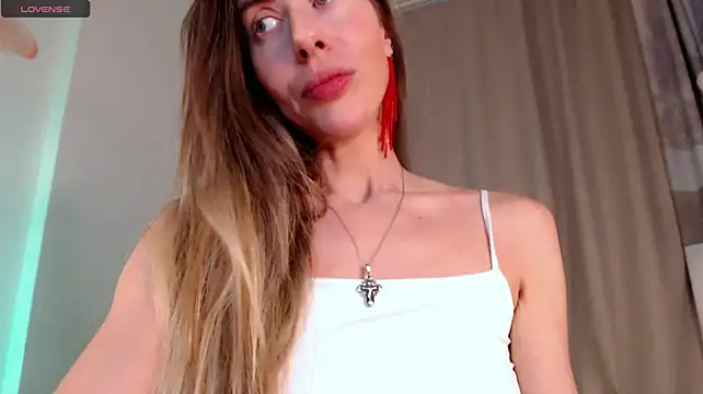 Heyleybbgirl - fuck pussy with dildo