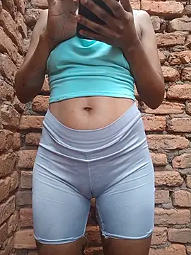 SassyQueenJ - Twerk naked