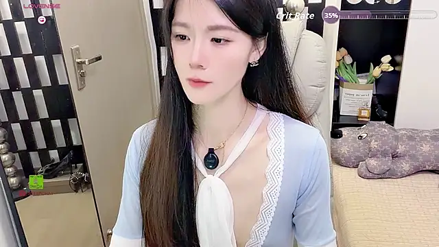 Yueyue-MM - 狗狗侧趴半脱内裤把PP打成粉红色 20下