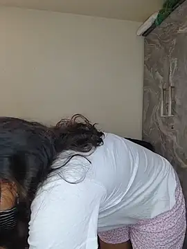 Tamil_Lovely_Cindrellaa - boobs show 5 minutes 😋😍🤤🥵