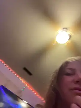 Molly_witha_chance - Put in new buttplug