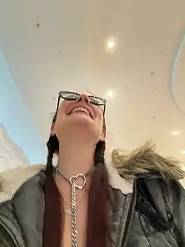 NataKitten - Full nude in public restroom+ open door