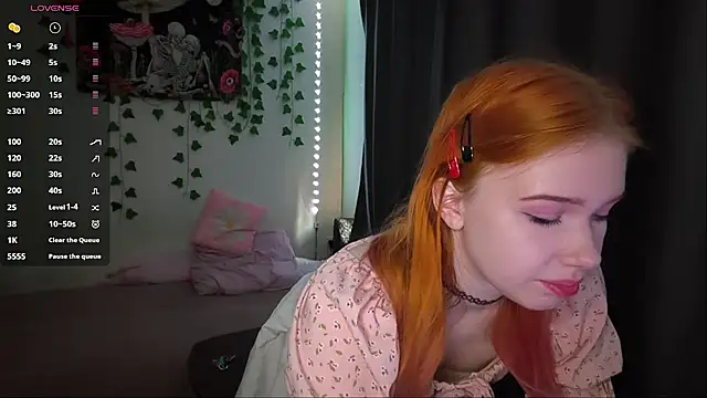 RedAriana - Take off my shirt