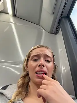 PollyLolly - Drooling ahegao ON THE BUS