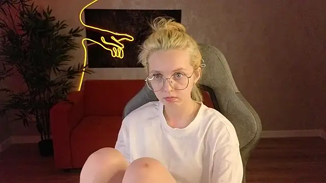 Mollyy_snow - suck dildo