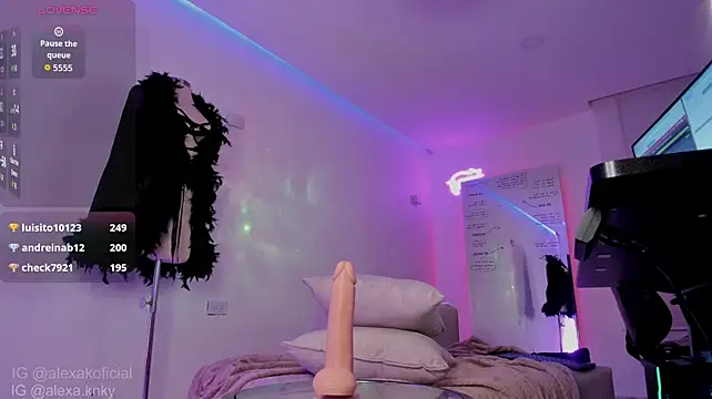 _kinkyalexa_ - Naked