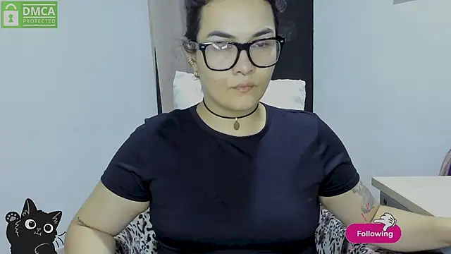Sofialacolombiana - Fuck my fat pussy guy!