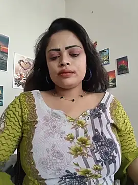 Pinky-2 - Oiling My Sexy Pussy Hole