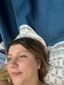 Blondie_Roses - Doggystyle + Plug 🍑