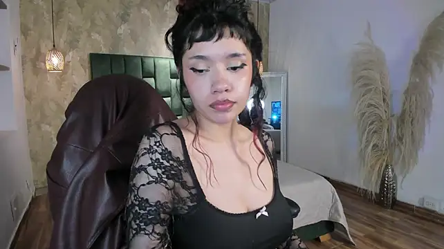 Iam_Andre - Flash boobs + close up