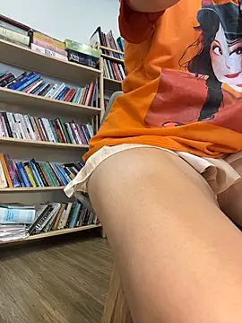 Secretly_masturbating - made me rorgasm in library/図書館でオーガズムを感じた