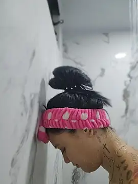 LorenRosse - ⭐naughty 🌹shower time