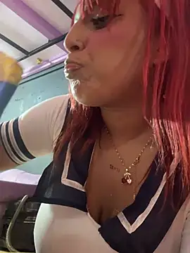GiaRedd - Anal con dildo y Squirt 💦🙈🍑