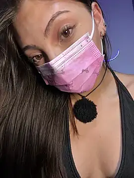 D-Bunnyyy - FLASH BOOBS + NIPPLE PINCH
