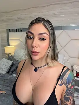 Miacoleman_ - big squirt 💦💦💦
