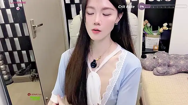 Yueyue-MM - 狗狗侧趴半脱内裤把PP打成粉红色 20下