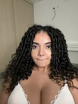 Curlyierr - Slide your hard cock in middle my tits