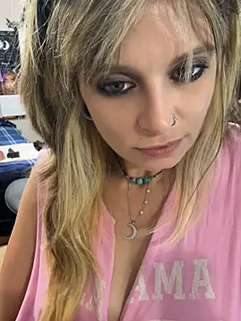 ZeelaXoXo - Pet my pussy!!!