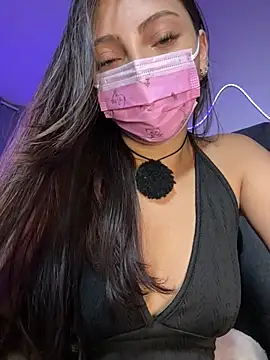 D-Bunnyyy - FLASH BOOBS + NIPPLE PINCH