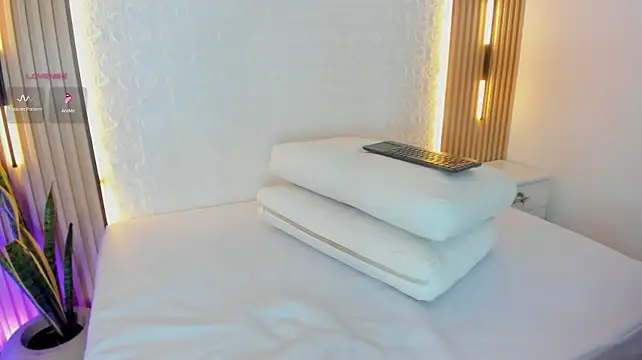 RenataJhonson_ - Spanks ass x10
