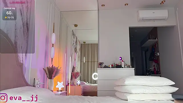 Eva_JJ