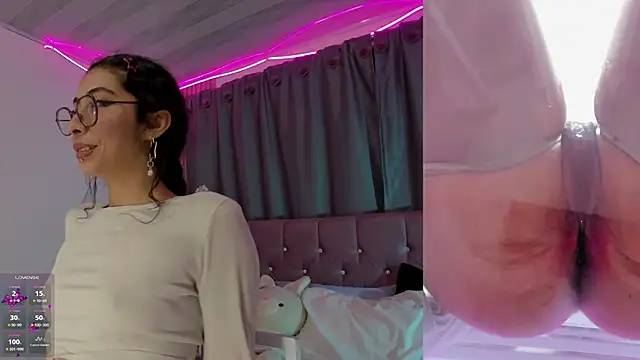 Sarah_Moon1 - Suck Dildo and insert in pussy 😋🥵