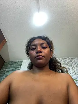 Nicollesofia2 - make squirt..shh boyfriend is here
