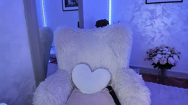 ElisaBaxter - !Hot MILF !!Make me WET with your TIPS!