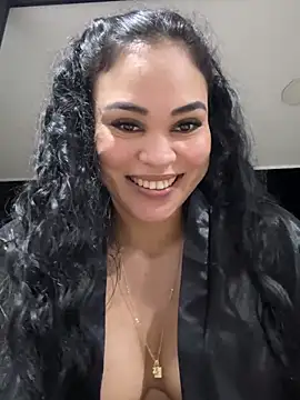 FOX_LATINA - FINGERS IN WET PUSSY