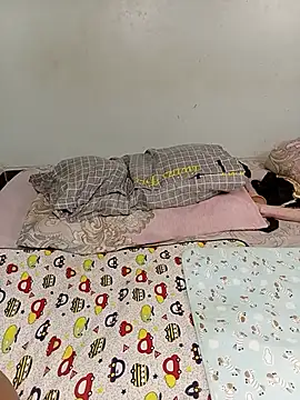 Petite_Nana