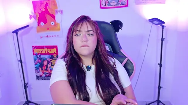 Swtlucy_02 - boobs out