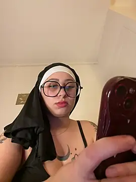 Queenlo_xxx