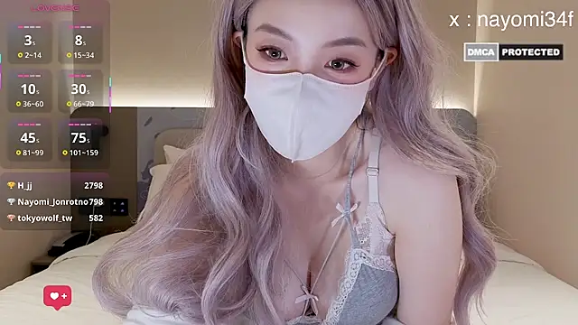 Nayomi_34f